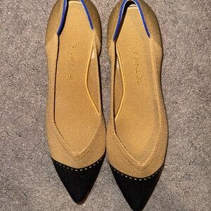 Rothy’s Camel Captoe points